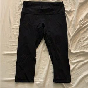 Lululemon wunder under crops